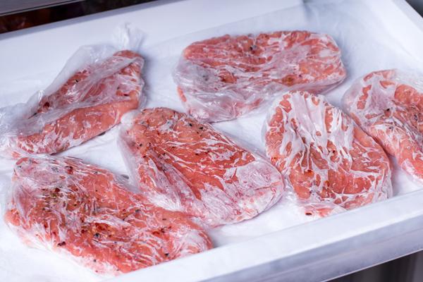 Die Notwendigkeit, einen Kühlketten-Temperaturrekorder für den Transport von Frischfleisch zu verwenden